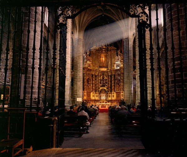 INTERIOR HACIA EL ALTAR MAYOR
LOGROÑO, CATEDRAL
RIOJA

This image is not downloadable. Contact us for the high res.