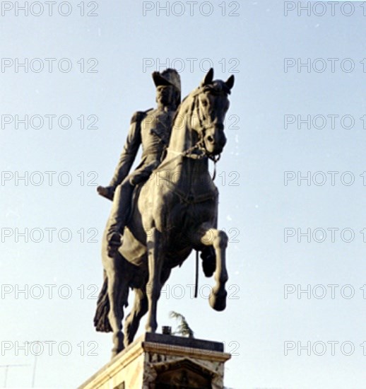 EL GENERAL ESPARTERO A CABALLO
LOGROÑO, EXTERIOR
RIOJA