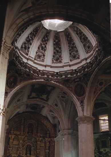 INTERIOR HACIA LA CABECERA Y CUPULA
BURGOS, IGLESIA DE SAN LORENZO
BURGOS

This image is not downloadable. Contact us for the high res.