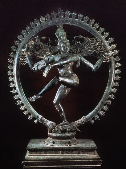 *SIVA DANZANTE (MATARJA) BRONCE HINDU DEL S XII
AMSTERDAM, RIJKSMUSEUM
HOLANDA

This image is not downloadable. Contact us for the high res.