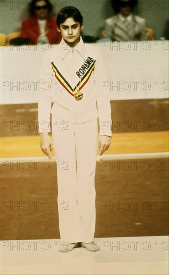 La gymnaste roumaine Nadia Comaneci, 1976