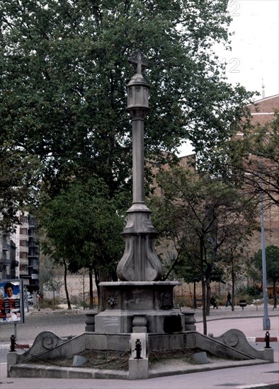 CRUZ DELS TRES TOMBS
LERIDA, EXTERIOR
LERIDA

This image is not downloadable. Contact us for the high res.