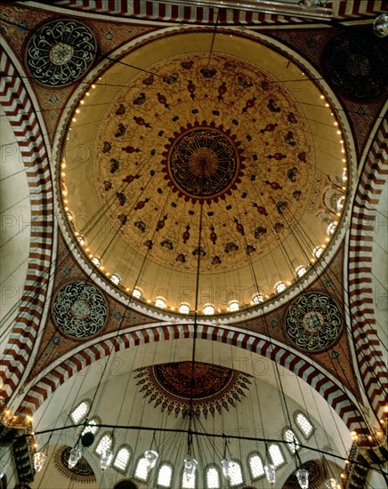 SINAN MIMAR 1489/1578
INTERIOR
ESTAMBUL, MEZQUITA SULEYMANIYE
TURQUIA