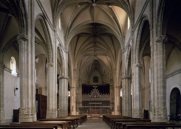 INTERIOR DE LA IGL HACIA EL ALTAR
ALCALA DE HENARES, IGLESIA LA MAGISTRAL
MADRID