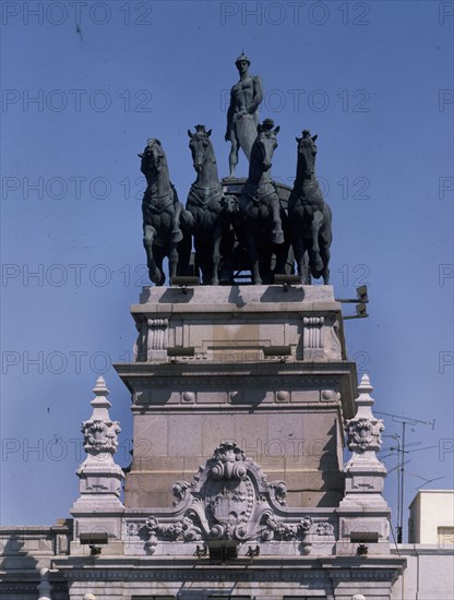 BASTERRA HIGINIO 1876/1957
EDIFICIO BANCO BILBAO CALLE ALCALA - CUADRIGA
MADRID, BANCO BILBAO VIZCAYA-ALCALA
MADRID