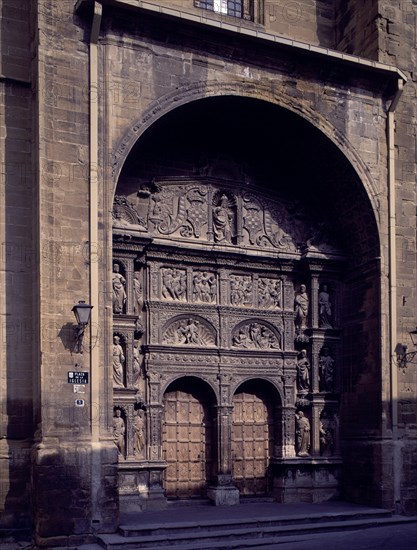 VIGARNY FELIPE 1470/1543
IGLESIA DE STO TOMAS-S XVI-PORTADA
HARO, EXTERIOR
RIOJA

This image is not downloadable. Contact us for the high res.