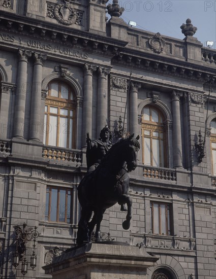 TOLSA MANUEL 1757/1816
ESCULTURA DE CARLOS IV BORBON REY DE ESPAÑA E INDIAS
MEXICO DF, EXTERIOR
MEXICO