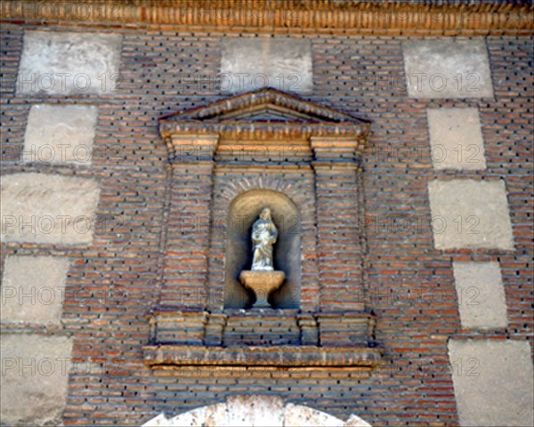 EXTERIOR- HORNACINA CON LA IMAGEN DE SANTA LUCIA - S XVII
ALCALA DE HENARES, ERMITA DE SANTA LUCIA
MADRID