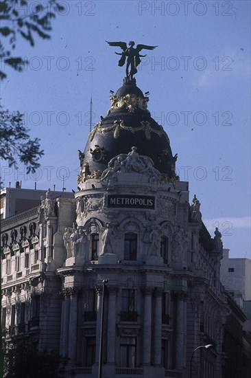 FEVRIER JULES Y RAYMOND
EDIFICIO SITUADO EN LA CALLE ALCALA ESQUINA CABALLERO DE GRACIA-CONSTRUIDO ENTRE 1907 Y 1911
MADRID, EDIFICIO METROPOLIS
MADRID