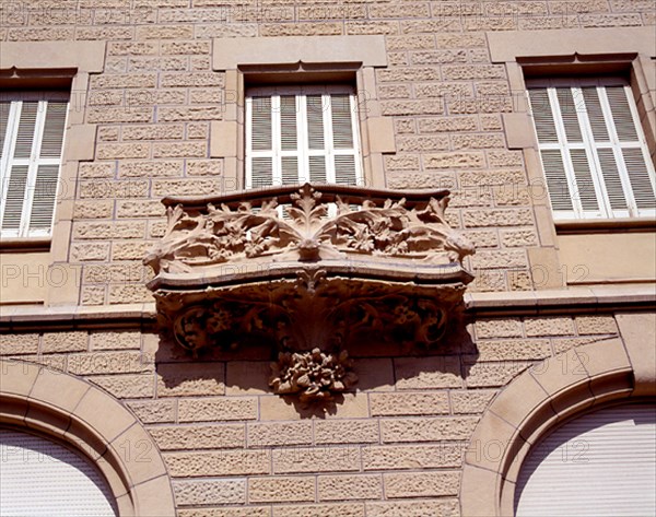 DETALLE DEL BALCON DE UNA DE LAS DOS CASA SEÑORIALES RESCATADAS DE LA DEMOLICION
SAN SEBASTIAN, PARQUE TECNOLOGICO MIRAMON
GUIPUZCOA