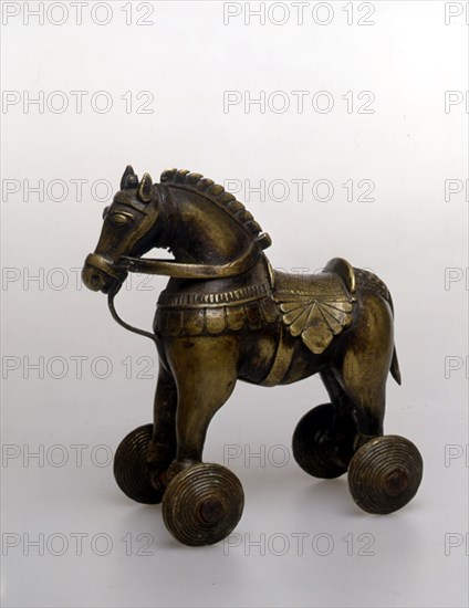 CABALLO CON RUEDAS REALIZADO EN BRONCE - ARTE HINDU
MADRID, COLECCION PARTICULAR
MADRID

This image is not downloadable. Contact us for the high res.