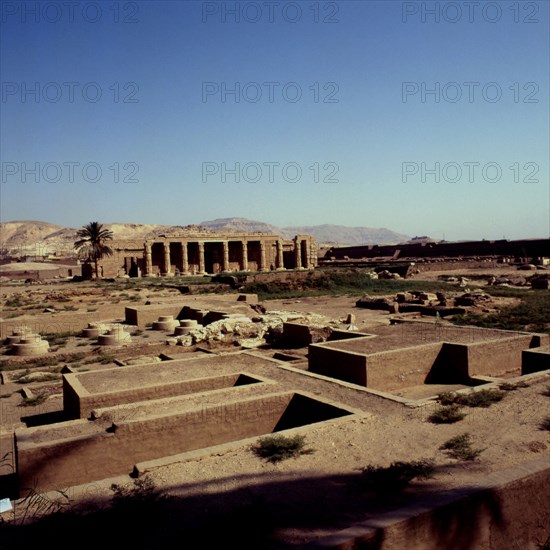 Gurnah, Temple of Seti I, vestiges of the first and second courts