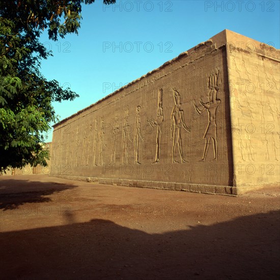 Temple of Edfu, Rear façade seen from the side