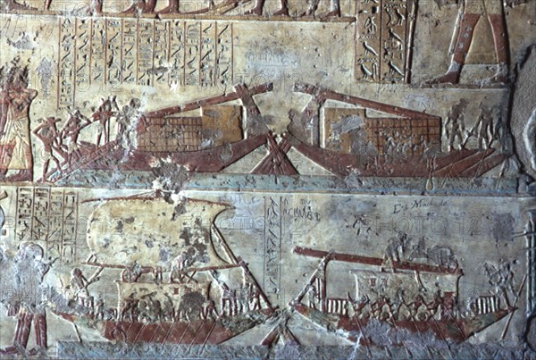 El Kab, Tomb of Paheri, Loading the barques