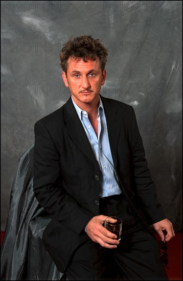 05/15/2001.  54th Cannes film festival: studio of Sean Penn.