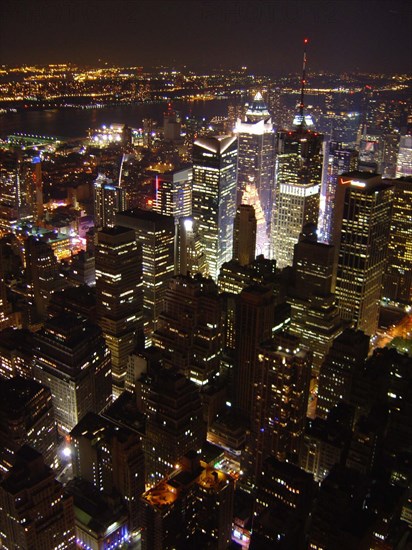 Vue de nuit depuis l'Empire State Building à New-York