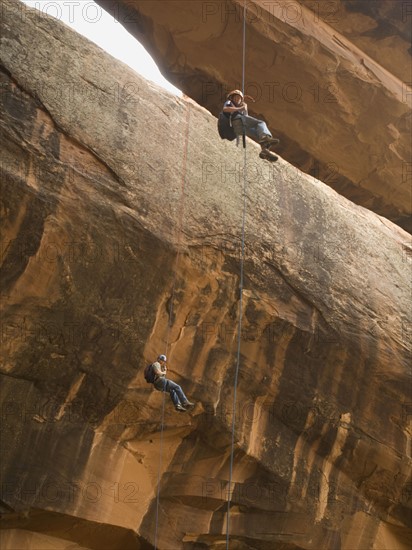 Couple canyon rappelling. Date : 2007