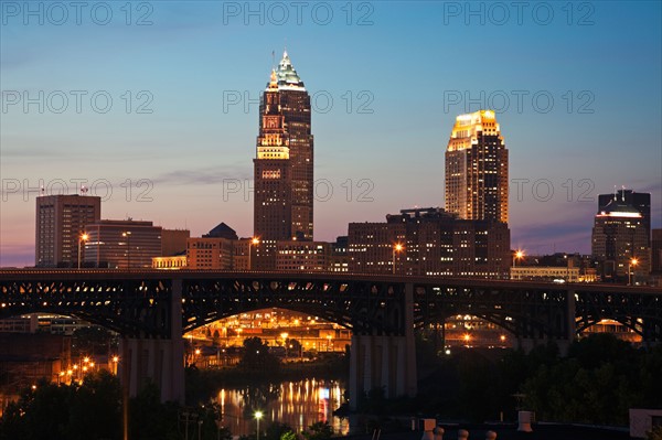 USA, Ohio, Cleveland, Skyline at sunset. Photo: Henryk Sadura