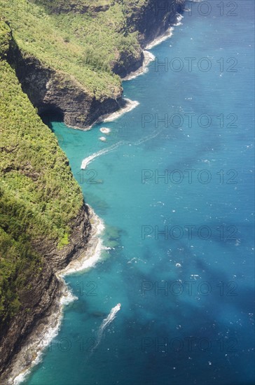 Elevated view of coast. Photo : Jamie Grill