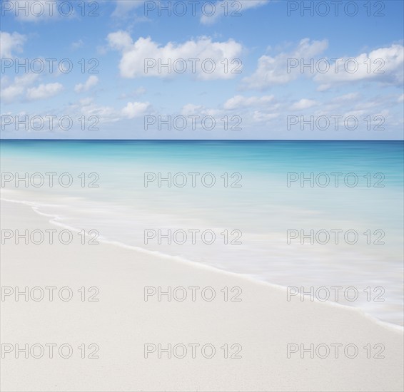 USA, United States Virgin Islands, St. John, Empty beach and calm sea, St. John, United States Virgin Islands, USA