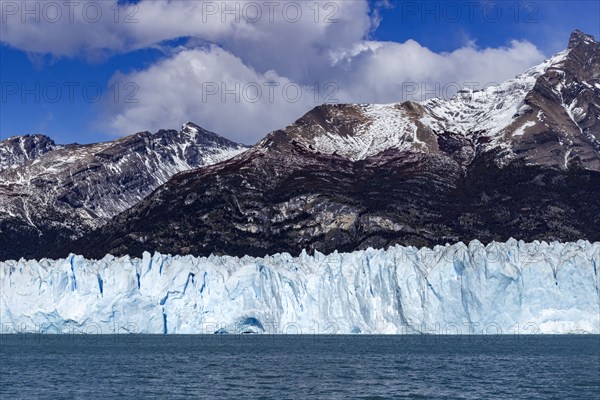 Argentina, Santa Cruz, El Calafate, View of Perito Moreno Glacier with water in foreground, El Calafate, Santa Cruz, Argentina