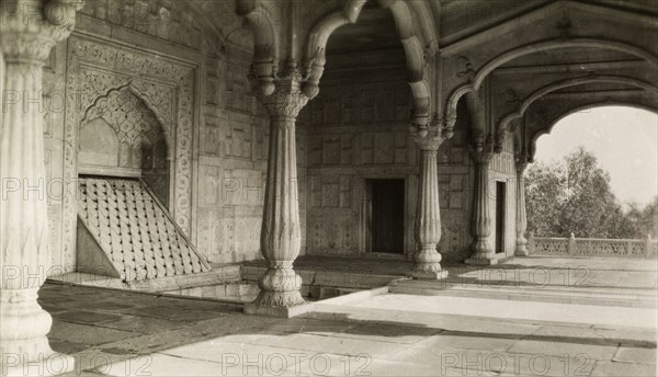 Shah Burj, Delhi Fort. View of the Shah Burj, a tower located in the north east corner of Fort Delhi, featuring an open balcony, ornate pillars and a pool. Delhi, India, circa 1954. Delhi, Delhi, India, Southern Asia, Asia.