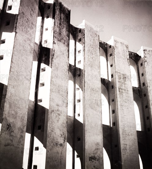 Ram Yantra at Yantra Mandir, Delhi. Interior wall of the cylindrical Ram Yantra at Yantra Mandir (or Jantar Mantar), an astronomical observatory built by Maharajah Jai Singh II in the early 18th century. This section of the complex was designed to read azimuth and altitude angles. Delhi, India, 1943. Delhi, Delhi, India, Southern Asia, Asia.