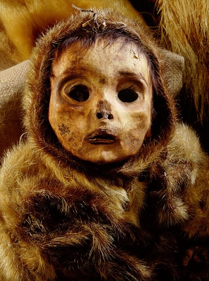 Greenlandic child, preserved through natural mummification