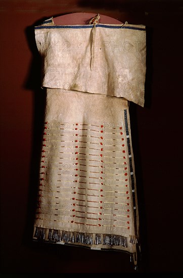 Early Sioux womans dress