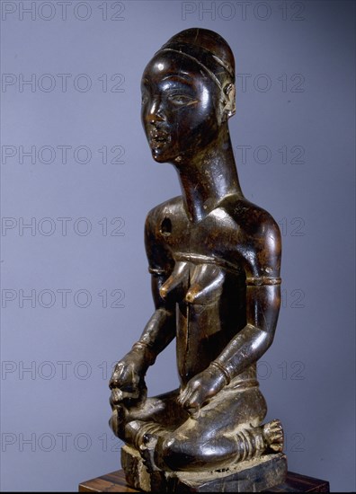 A female figure said to be associated with a cult for the spirit of ancestors