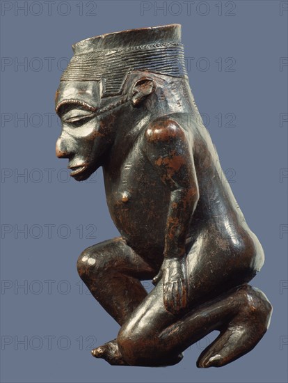 Wooden Luba figure