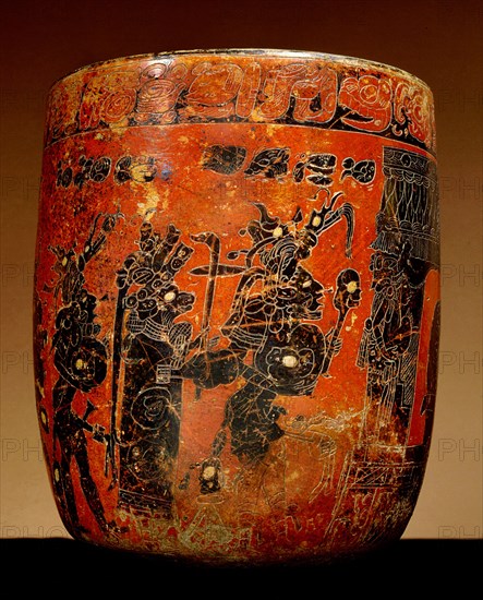 Red and black vase incised with ten figures