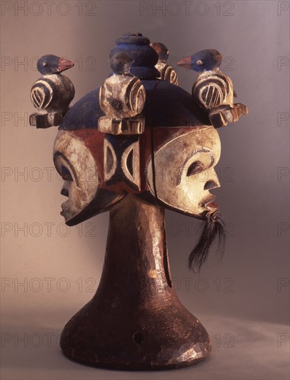 Idoma Janus type dance headdress, known as ungulali after the flute that announces it, performs at major funerals and for entertainments