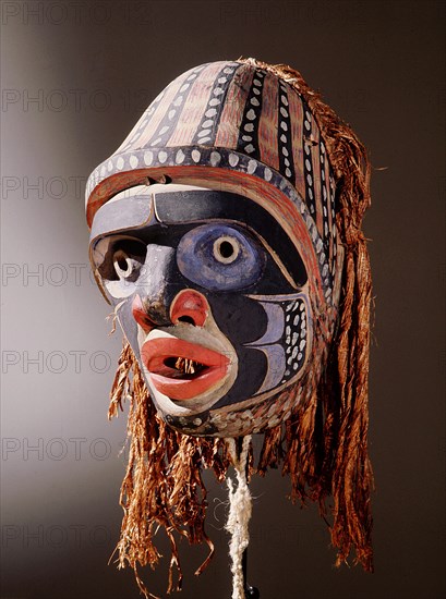 Mask with humanoid face