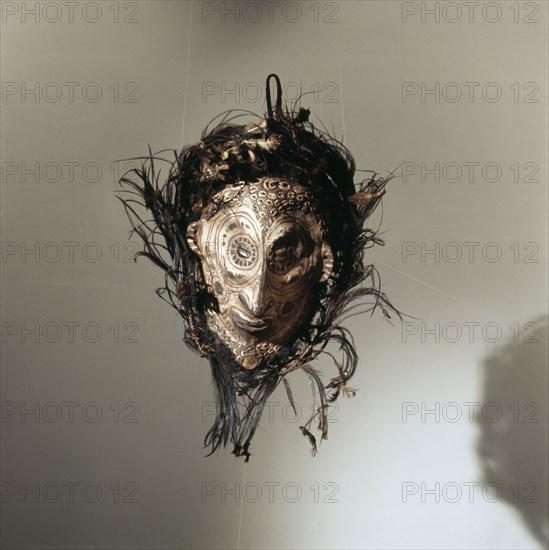 Memorial mask for a revered ancestor