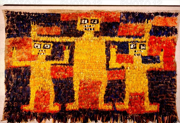 A featherwork tabard from the Nazca/Huari transitional period