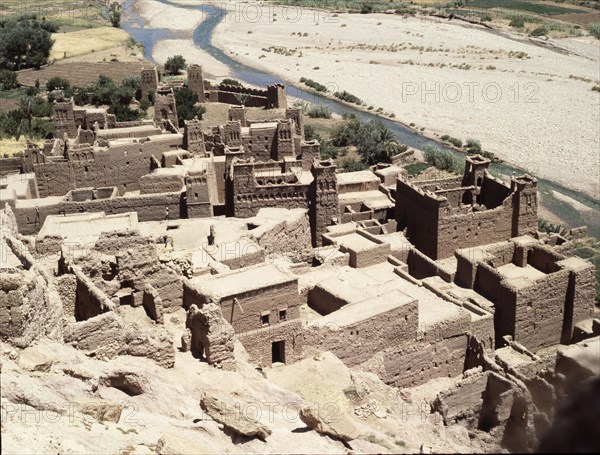 Ait Ben Haddou a striking example of a "ksar", a fortified city composed of earthen buildings surrounded by high defensive walls