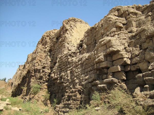 The mub-brick wall encircling the whole ritual complex of the Temple of Hathor