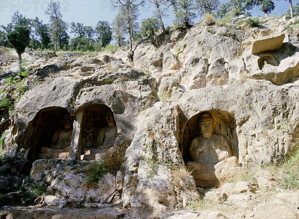 The Cliff of the Thousand Buddhas at Qianfoyan