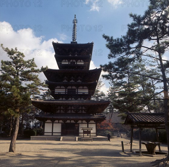 The pagoda of the Yakushi temple