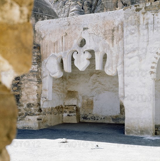 Moulded plasterwork archway, San'a