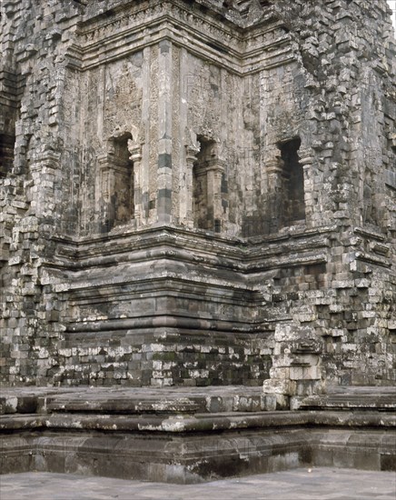 The temple complex at Lara Jonggrang consists of three main sanctuaries dedicated to Shiva, Brahma and Vishnu and three minor ones dedicated to particular forms of Shiva and Shiva's bull mount, Nandi