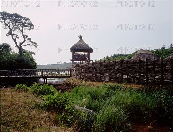 Replica crannog by the lake at Graggaunowen