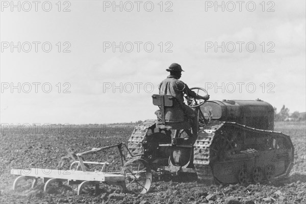 Ploughing in the Uasin Gishu plateau