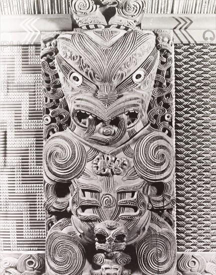 Maori 'tekoteko' panel - Photo12-Bristol Archives-UIG