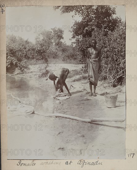 Somalis washing in river at Afinadu