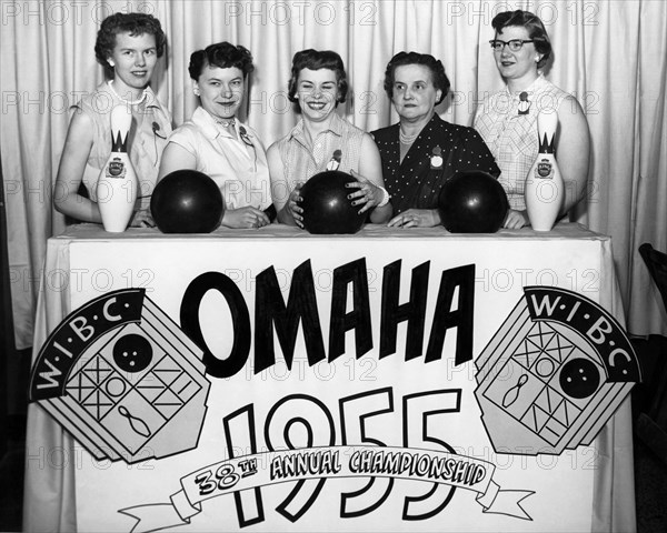 Omaha Women Bowlers