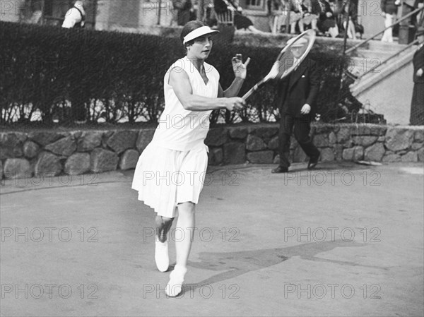 Champion Helen Wills Moody