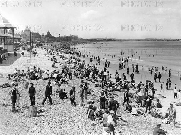 Bostonites Hit The Beach