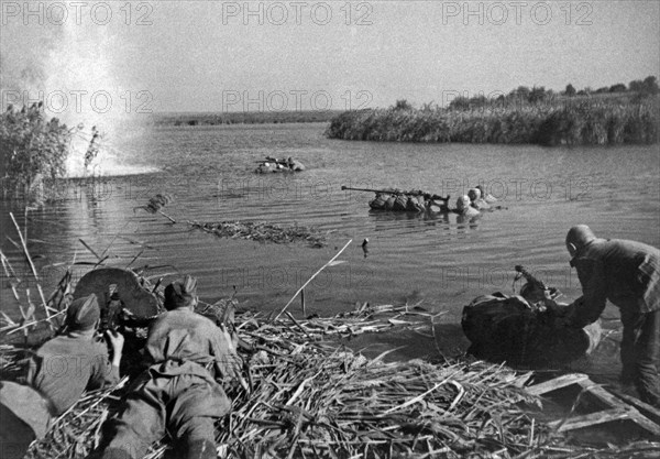 Russian Troops On Dneiper